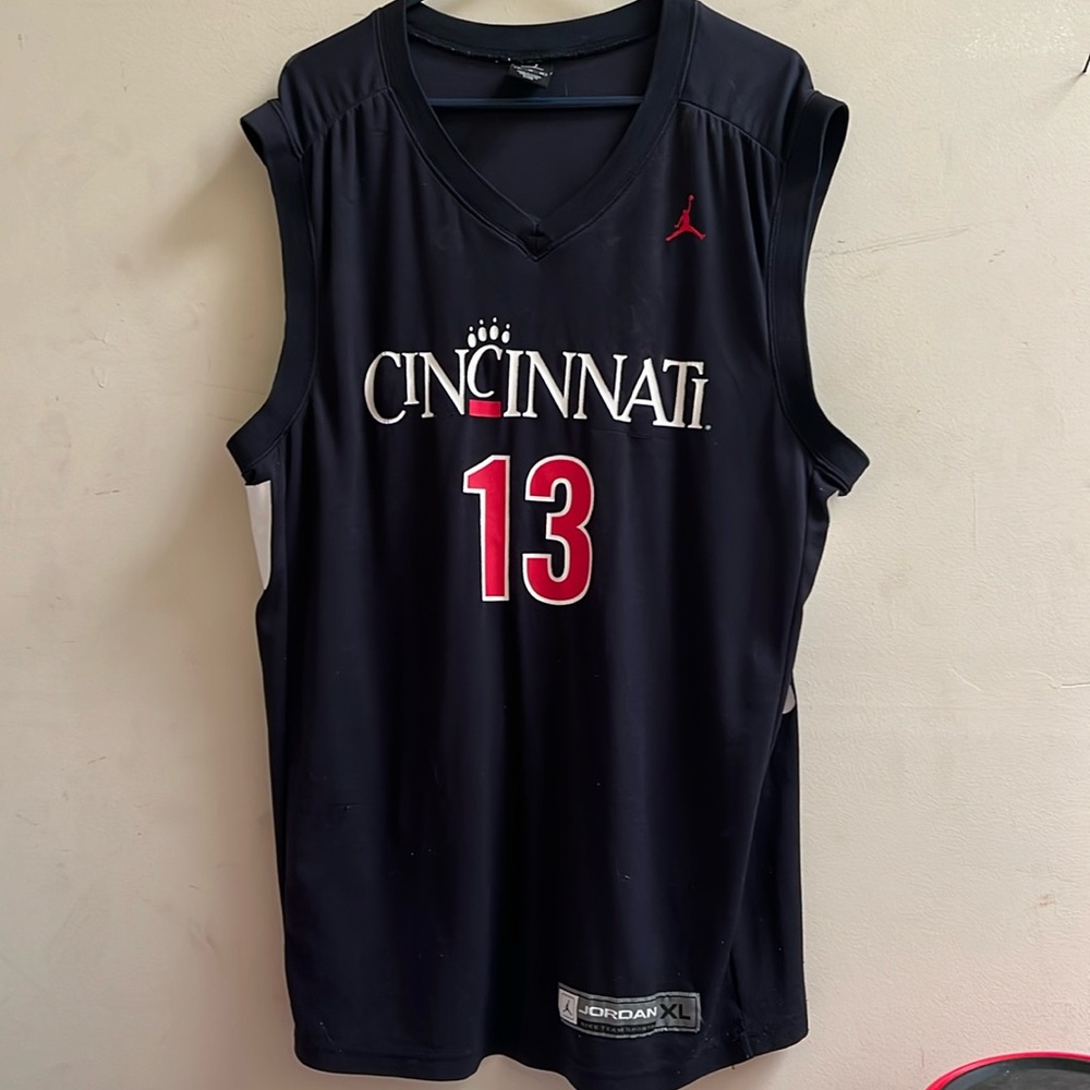 Vintage UC Bearcats Jordan brand basketball jersey